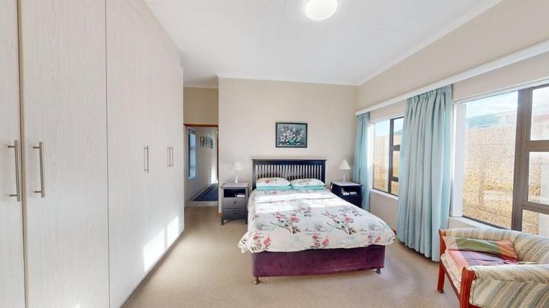 3 Bedroom Property for Sale in Stilbaai Wes Western Cape